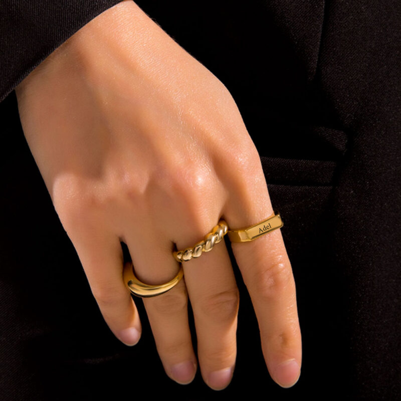 טבעת חותם עם שם-טבעת סיגנט לאישה